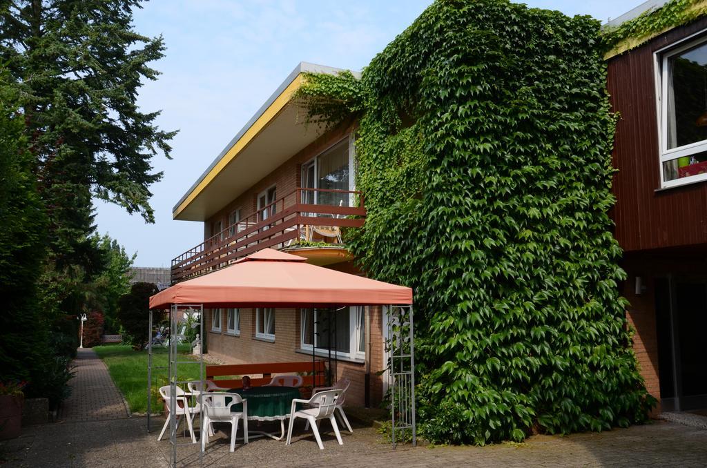 Haus Charlotte Hotel Bad Nenndorf Exterior foto